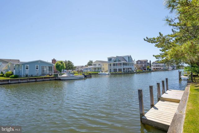8 S ANCHORAGE AVE, South Bethany, DE 19930