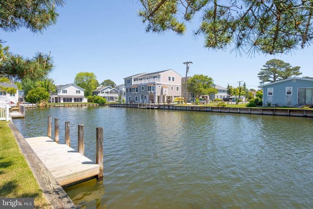 8 S ANCHORAGE AVE, South Bethany, DE 19930