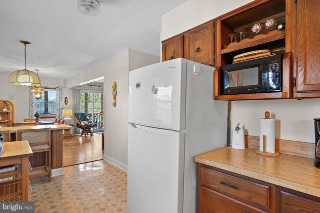8 S ANCHORAGE AVE, South Bethany, DE 19930