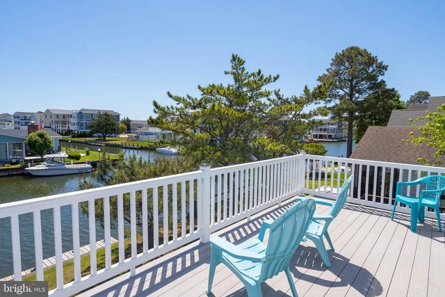 8 S ANCHORAGE AVE, South Bethany, DE 19930