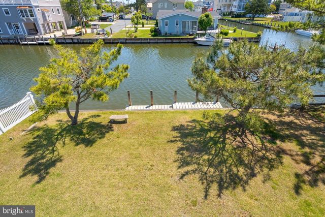 8 S ANCHORAGE AVE, South Bethany, DE 19930