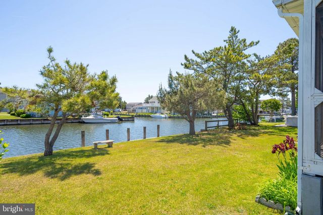 8 S ANCHORAGE AVE, South Bethany, DE 19930