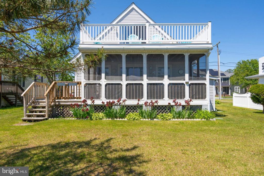 8 S ANCHORAGE AVE, South Bethany, DE 19930