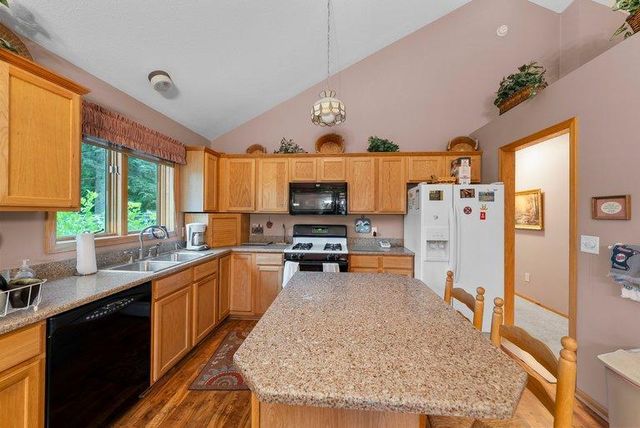 5867 Bartlett Boulevard, Mound, MN 55364