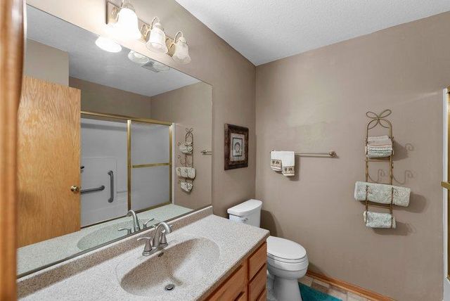 5867 Bartlett Boulevard, Mound, MN 55364