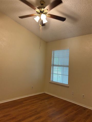 4632 Waterway Drive N, Fort Worth, TX 76137