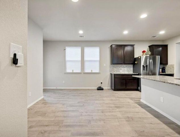 408 Black Opal DR, Jarrell, TX 76537