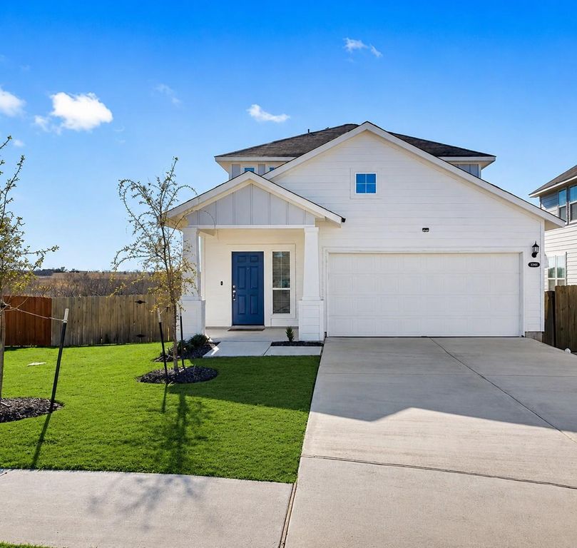 408 Black Opal DR, Jarrell, TX 76537
