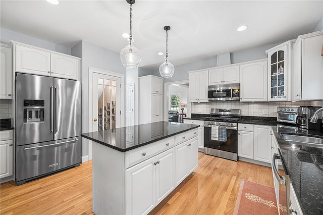128 Windmill Drive, South Kingstown, RI 02879
