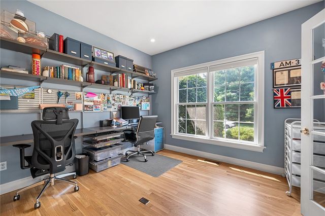 128 Windmill Drive, South Kingstown, RI 02879