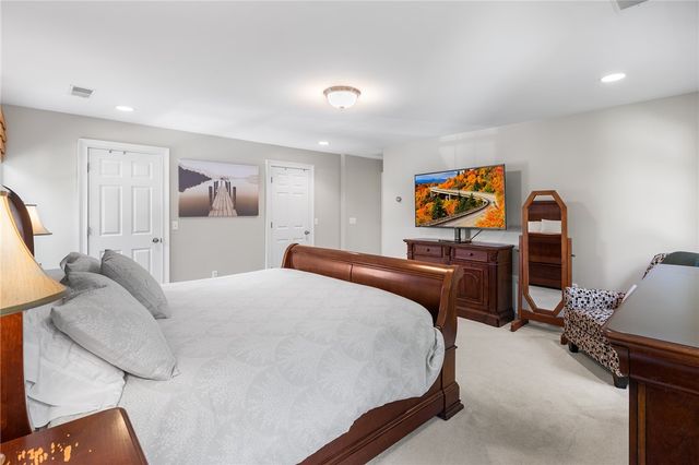 128 Windmill Drive, South Kingstown, RI 02879