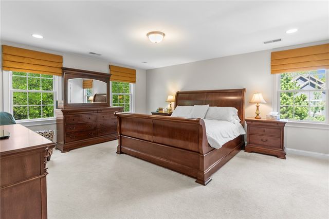128 Windmill Drive, South Kingstown, RI 02879