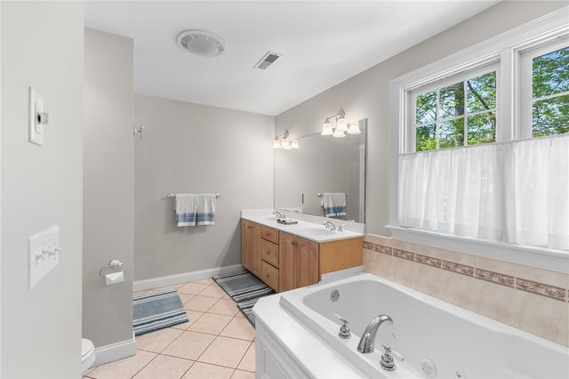 128 Windmill Drive, South Kingstown, RI 02879