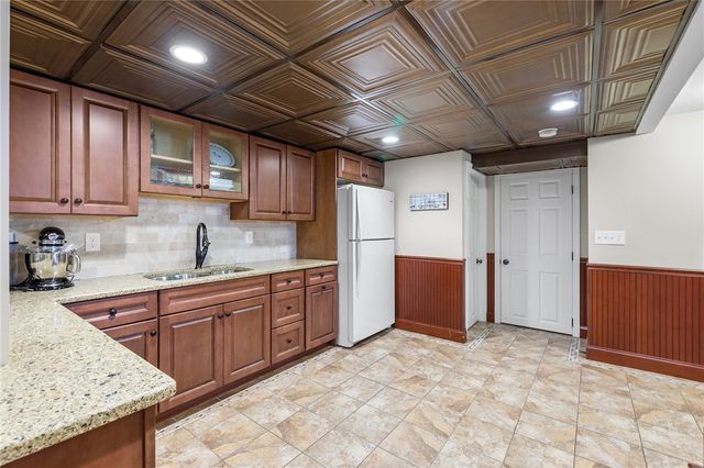 128 Windmill Drive, South Kingstown, RI 02879