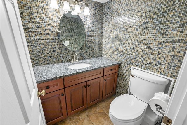 128 Windmill Drive, South Kingstown, RI 02879