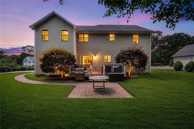 128 Windmill Drive, South Kingstown, RI 02879