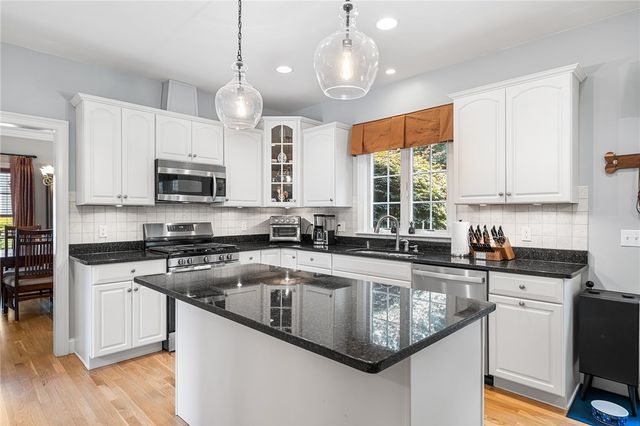 128 Windmill Drive, South Kingstown, RI 02879