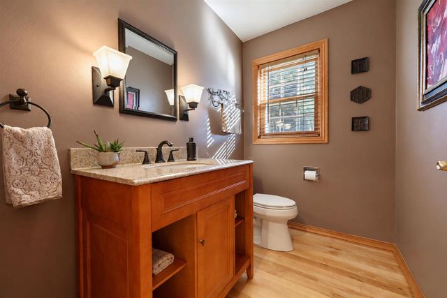 2141 DORSET DRIVE, Green Bay, WI 54311