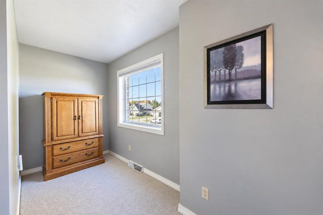 2141 DORSET DRIVE, Green Bay, WI 54311