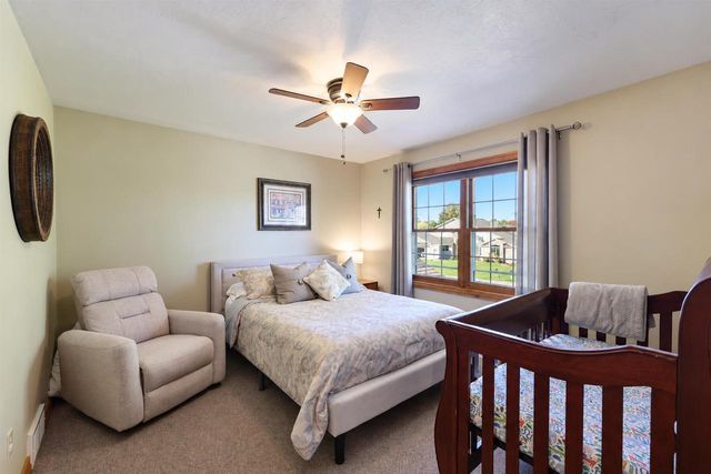2141 DORSET DRIVE, Green Bay, WI 54311