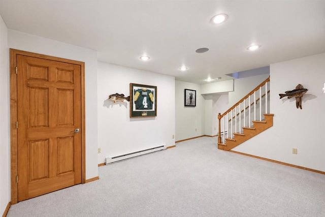 2141 DORSET DRIVE, Green Bay, WI 54311