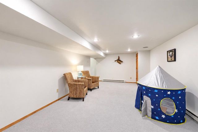 2141 DORSET DRIVE, Green Bay, WI 54311