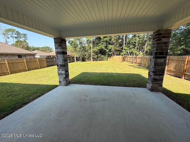 846 Amoka Place, Diamondhead, MS 39525