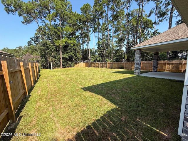 846 Amoka Place, Diamondhead, MS 39525