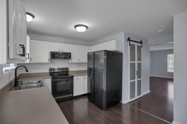 480 Wheatfield Drive, Delaware, OH 43015