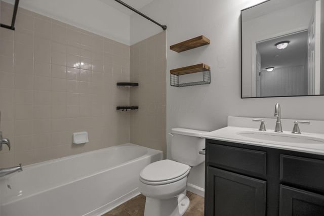 480 Wheatfield Drive, Delaware, OH 43015