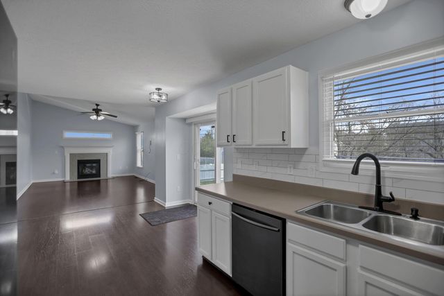 480 Wheatfield Drive, Delaware, OH 43015