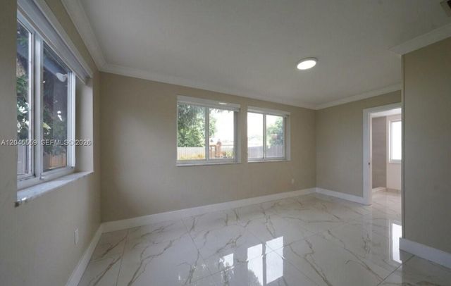 7304 Mckinley Street, Hollywood, FL 33024