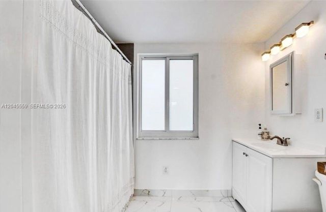 7304 Mckinley Street, Hollywood, FL 33024