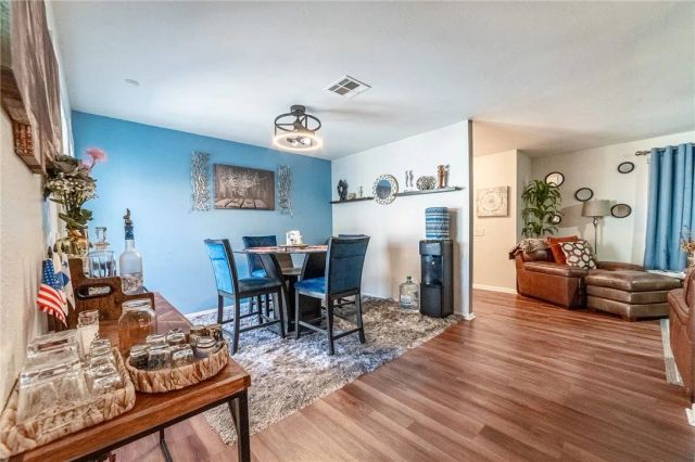 2810 W Devonshire, Hemet, CA 92545