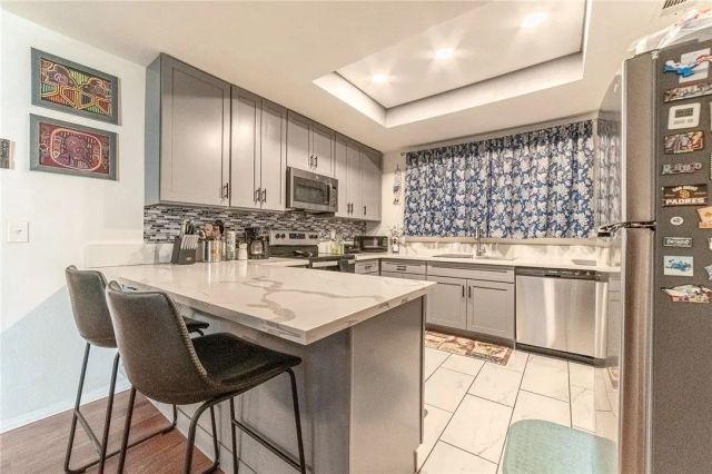 2810 W Devonshire, Hemet, CA 92545