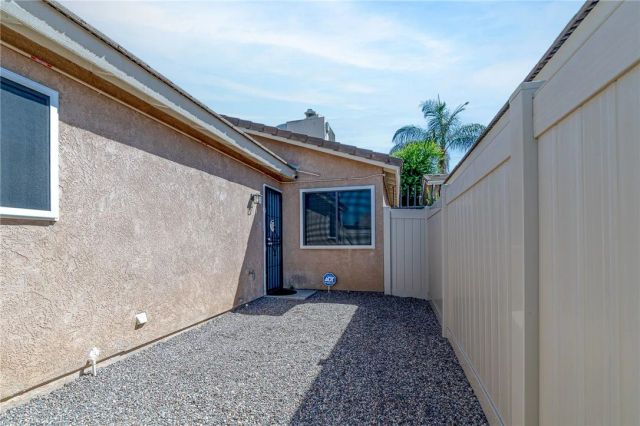 2810 W Devonshire, Hemet, CA 92545