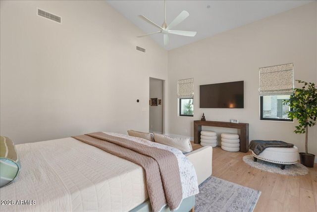 10655 E DESERT COVE Avenue, Scottsdale, AZ 85259