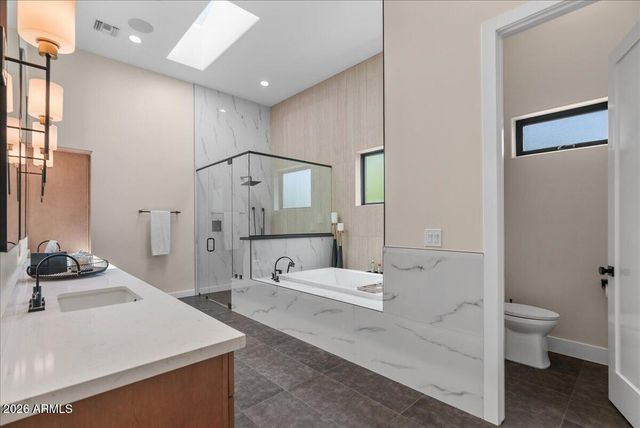 10655 E DESERT COVE Avenue, Scottsdale, AZ 85259