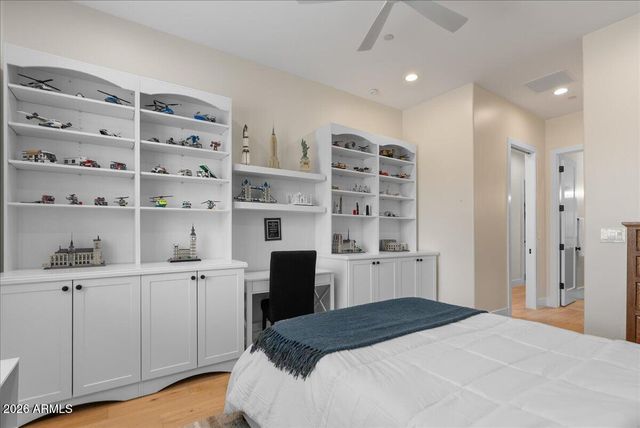 10655 E DESERT COVE Avenue, Scottsdale, AZ 85259