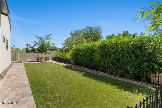 10655 E DESERT COVE Avenue, Scottsdale, AZ 85259