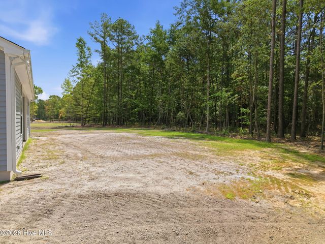 3003 Tucker Hill Drive, Grimesland, NC 27837