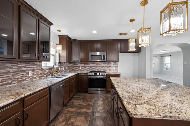 331 Mantova Drive, Houston, TX 77073