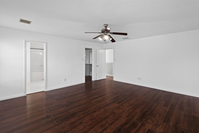 331 Mantova Drive, Houston, TX 77073