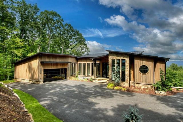 417 Bill Claypool Drive, Blue Ridge, GA 30513