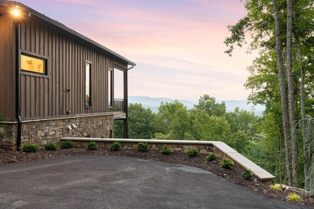 417 Bill Claypool Drive, Blue Ridge, GA 30513