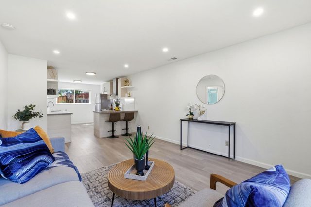 111 Nancy Court, Mountain View, CA 94041