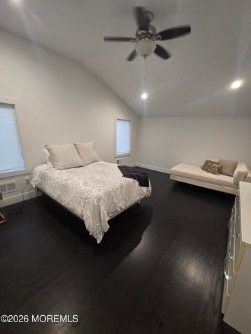 486 W Lincoln Avenue, Oakhurst, NJ 07755