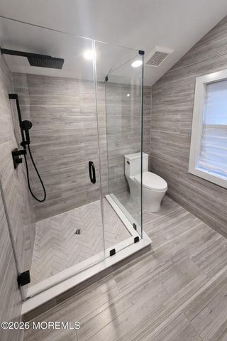 486 W Lincoln Avenue, Oakhurst, NJ 07755