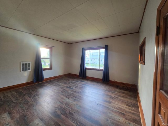 807 W Commercial Street, Hartford City, IN 47348