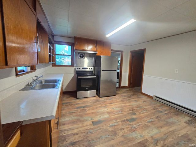 807 W Commercial Street, Hartford City, IN 47348